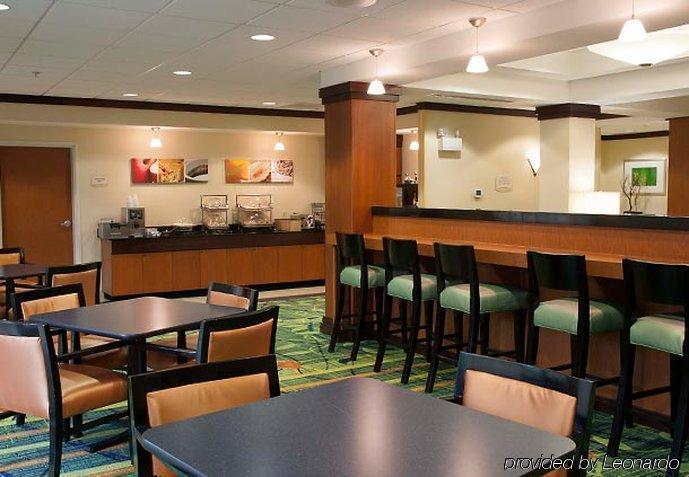 Hotel Fairfield & 3*